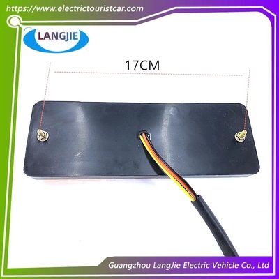 As luzes traseiras dos pára-choques traseiros da Marshell são usadas para carros elétricos de quatro rodas e carros de patrulha.