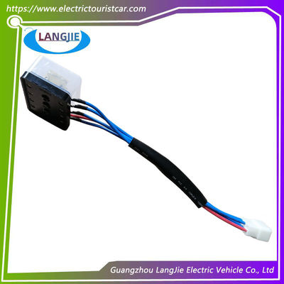 Bom preço. Detentor de fusível original de tipo para veículos elétricos de turismo on-line
